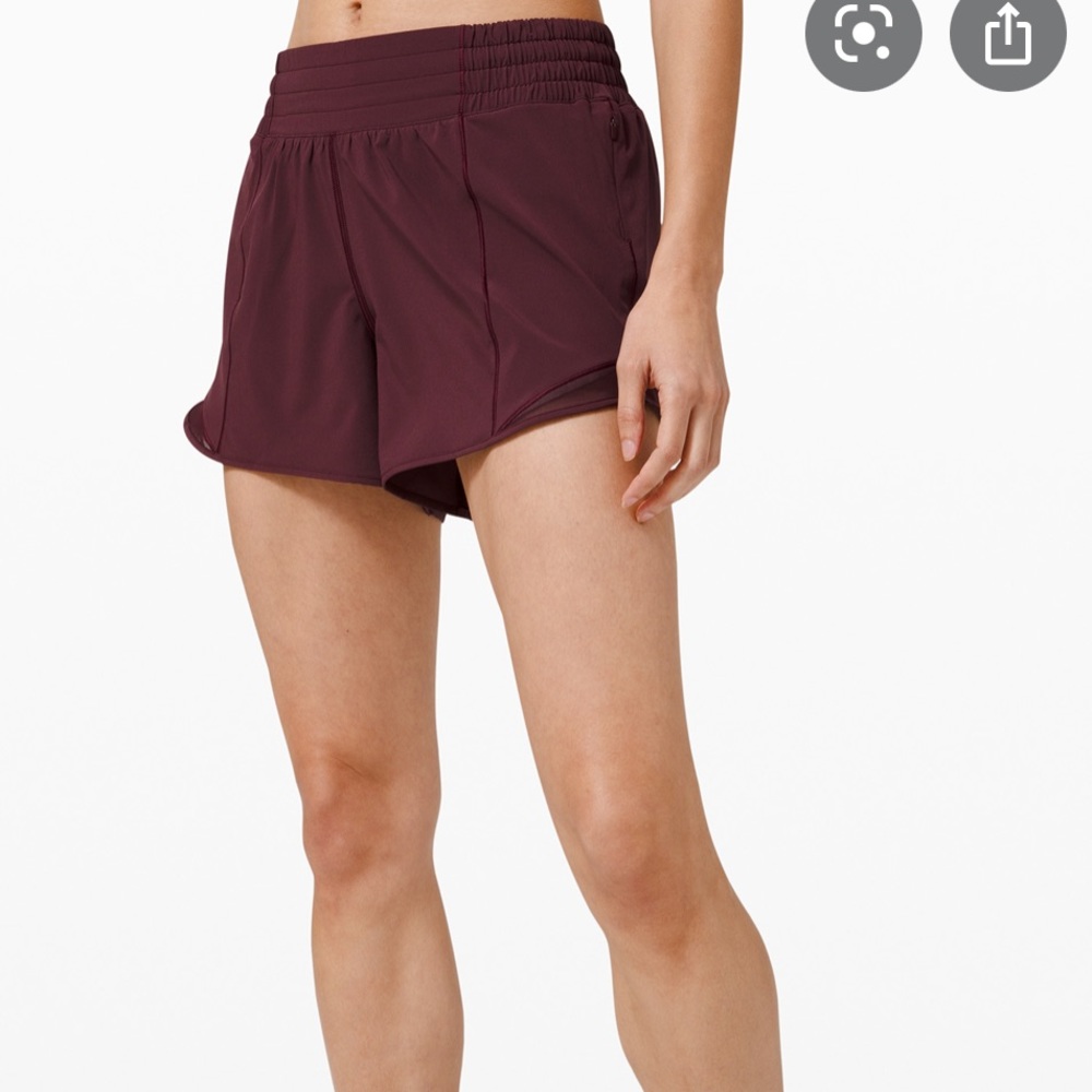 Lululemon Hotty hot high-rise short size 4 4”